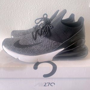 Nike Air Max 270 Flyknit